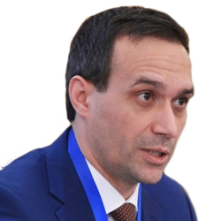 Максютов Р.А.